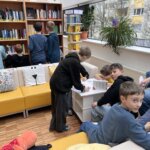 Oster(EI)ersuche in der Bibliothek